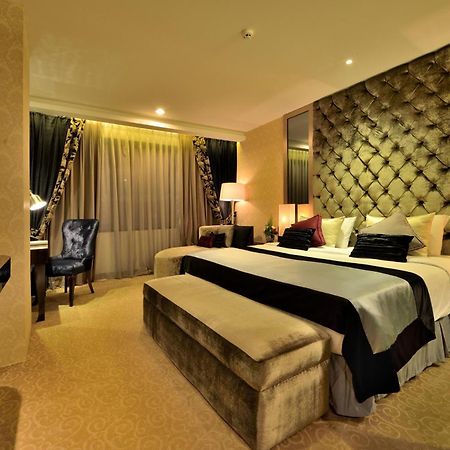 Amaroossa Grande Hotel เบกาซิ ภายนอก รูปภาพ
