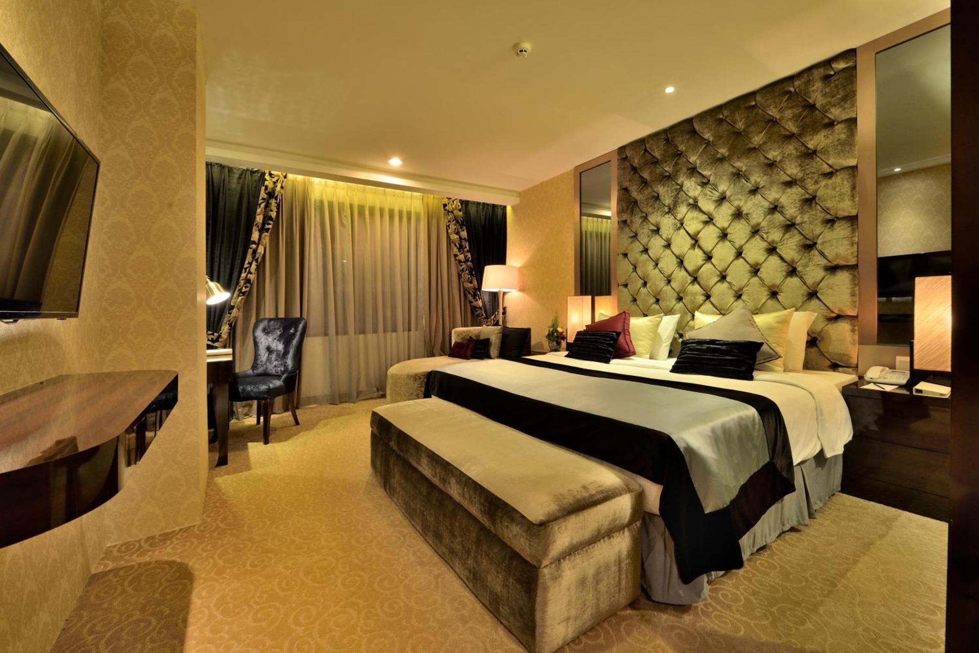 Amaroossa Grande Hotel เบกาซิ ภายนอก รูปภาพ