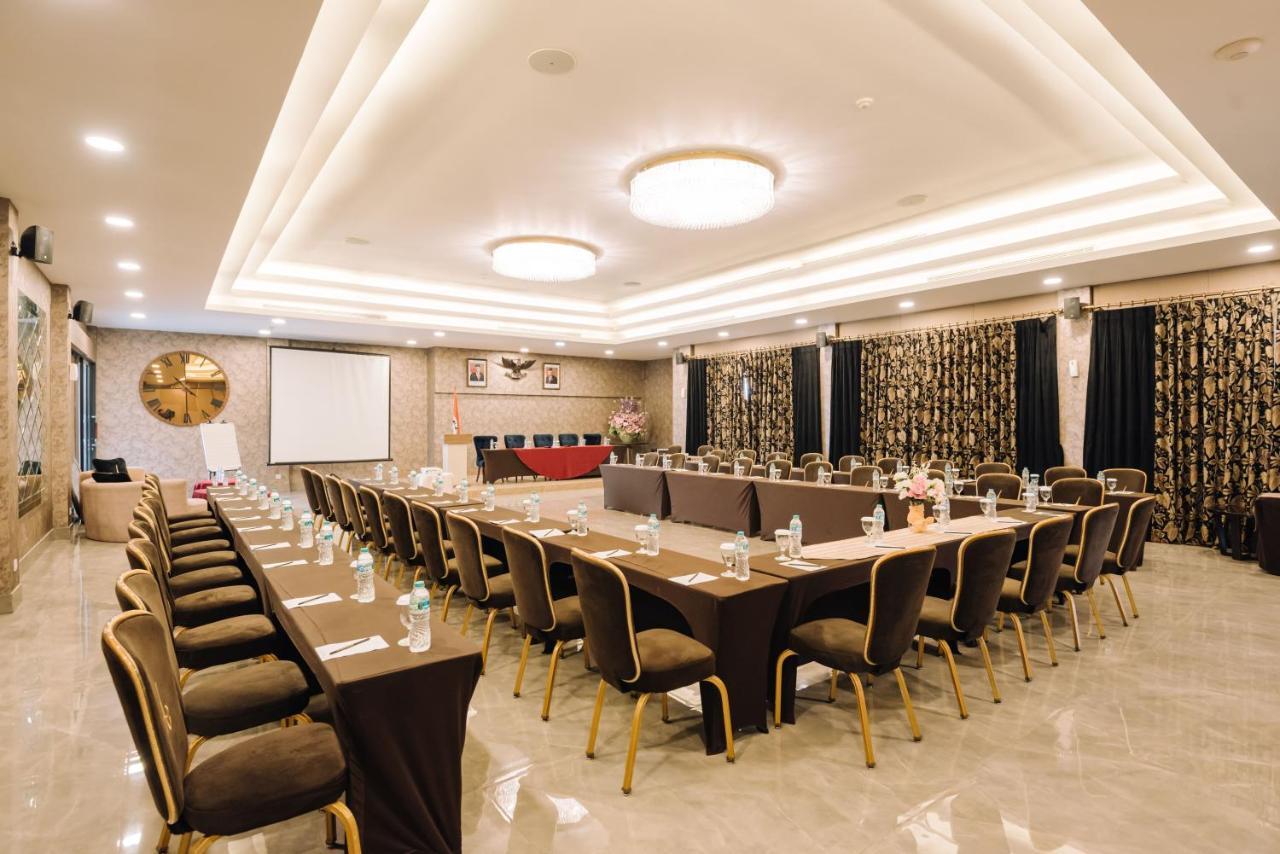 Amaroossa Grande Hotel เบกาซิ ภายนอก รูปภาพ