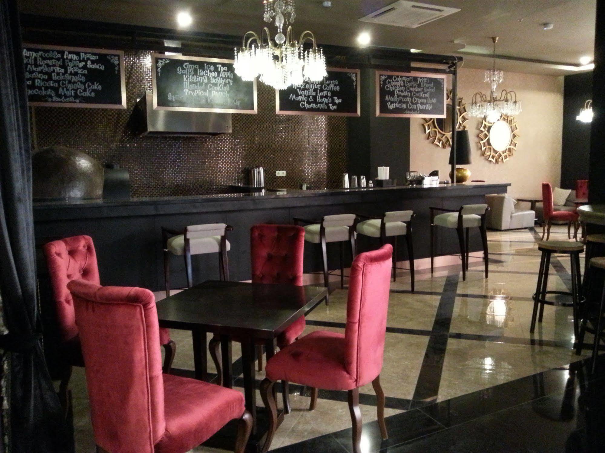 Amaroossa Grande Hotel เบกาซิ ภายนอก รูปภาพ